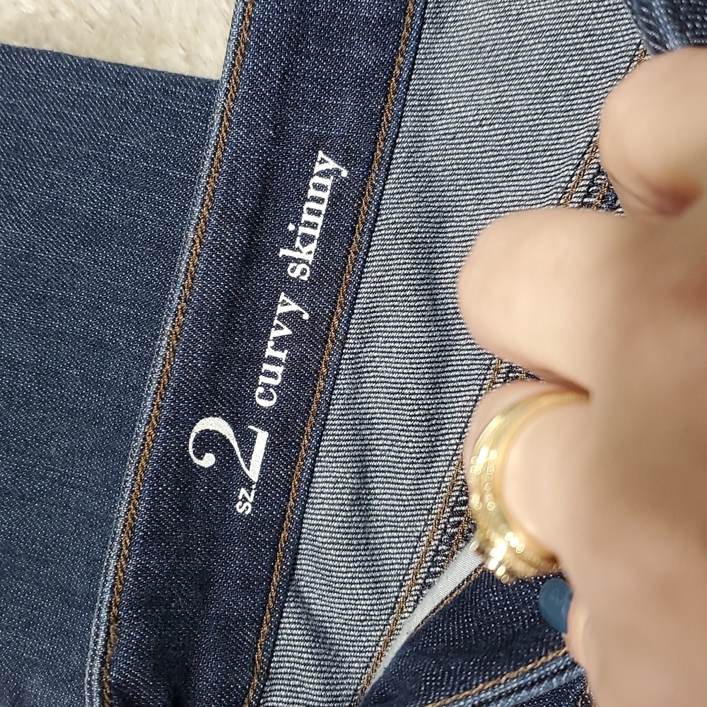 Ann Taylor LOFT NWOT Curvy Skinny Mid Rise Blue Jeans Size 2 Waist 28 Inches - Picture 3 of 5